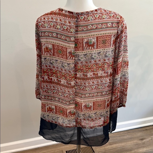 Poema Medium Sheer Navy and Red Elephant Patterned Blouse - Picture 7 of 10